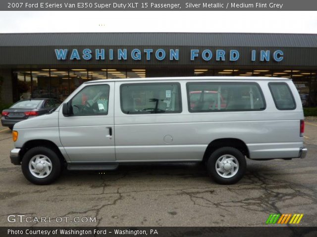 2007 Ford E Series Van E350 Super Duty XLT 15 Passenger in Silver Metallic