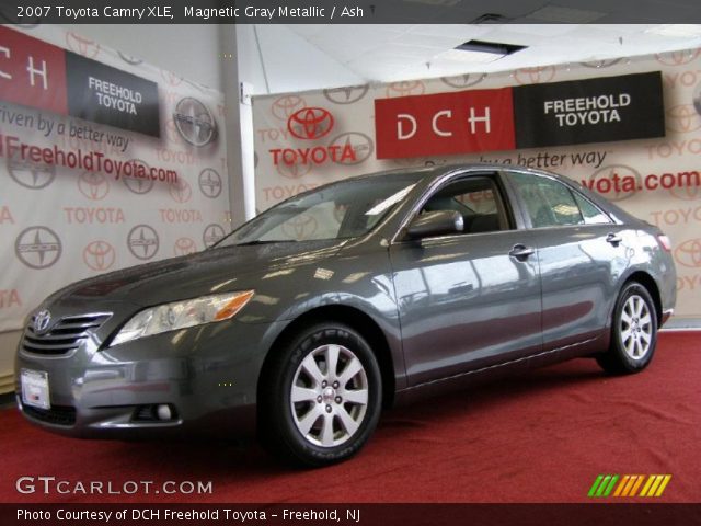 2007 Toyota Camry XLE in Magnetic Gray Metallic