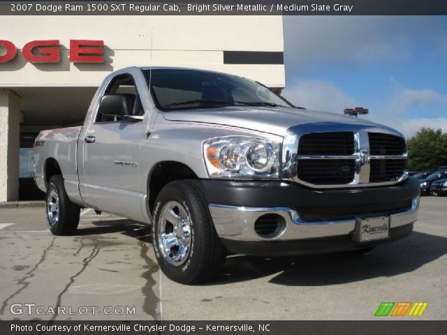 2007 Dodge Ram 1500 SXT Regular Cab in Bright Silver Metallic