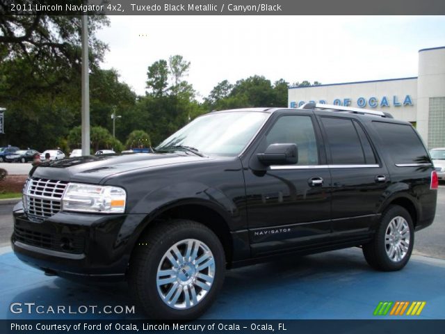 2011 Lincoln Navigator 4x2 in Tuxedo Black Metallic