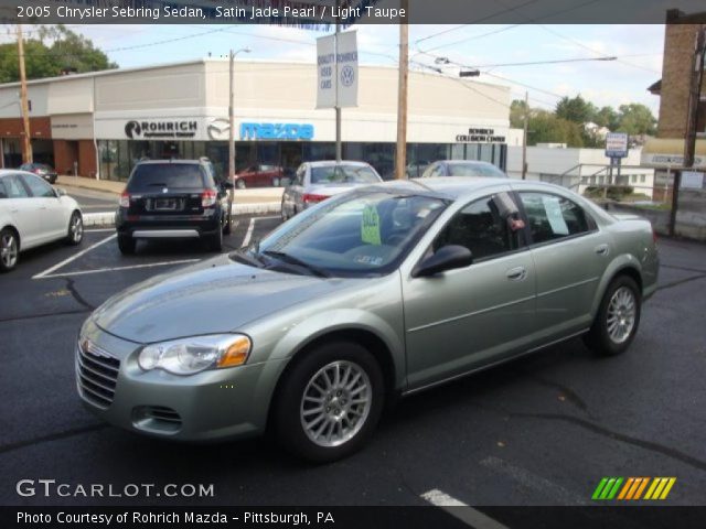 2005 Chrysler Sebring Sedan in Satin Jade Pearl