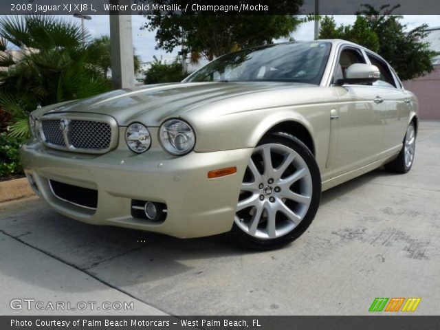 2008 Jaguar XJ XJ8 L in Winter Gold Metallic