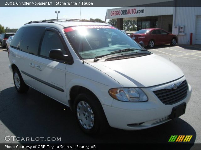2001 Chrysler Voyager LX in Stone White