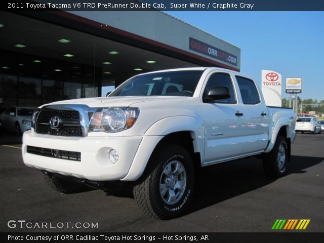 2011 Toyota Tacoma V6 TRD PreRunner Double Cab in Super White