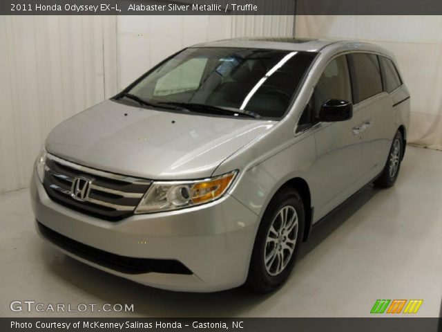 Alabaster Silver Metallic 2011 Honda Odyssey EX-L with Truffle interior 2011 