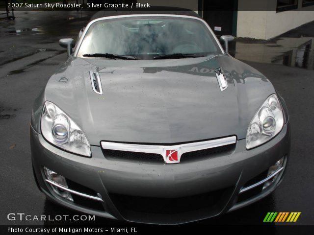 2007 Saturn Sky Roadster in Silver Graphite