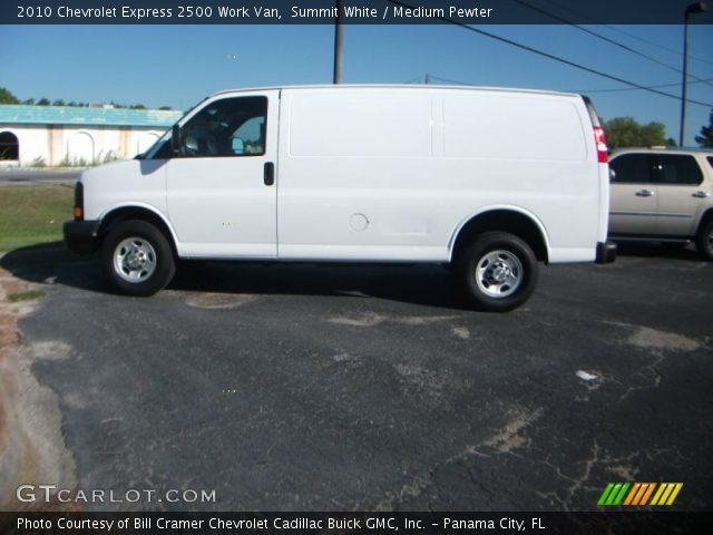 2010 Chevrolet Express 2500 Work Van in Summit White