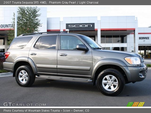 2007 Toyota Sequoia SR5 4WD in Phantom Gray Pearl