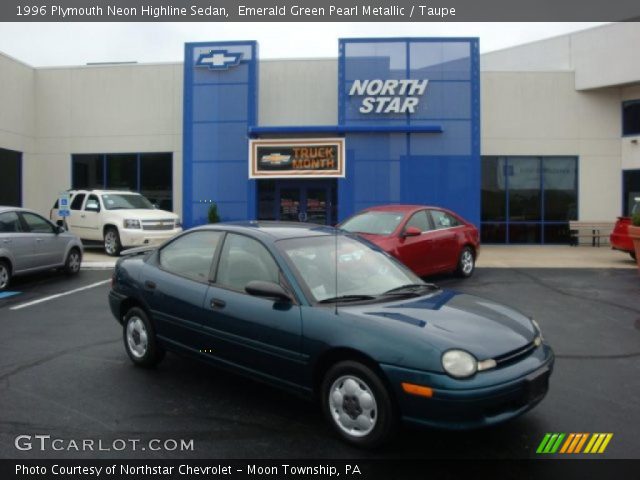 1996 Plymouth Neon Highline Sedan in Emerald Green Pearl Metallic