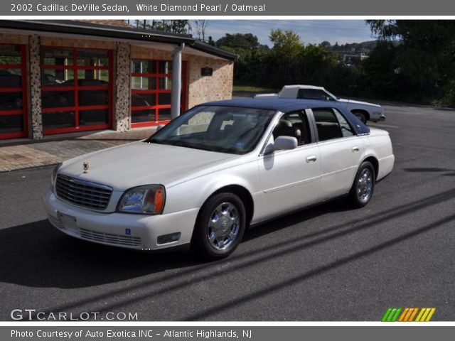 2002 Cadillac DeVille Sedan in White Diamond Pearl