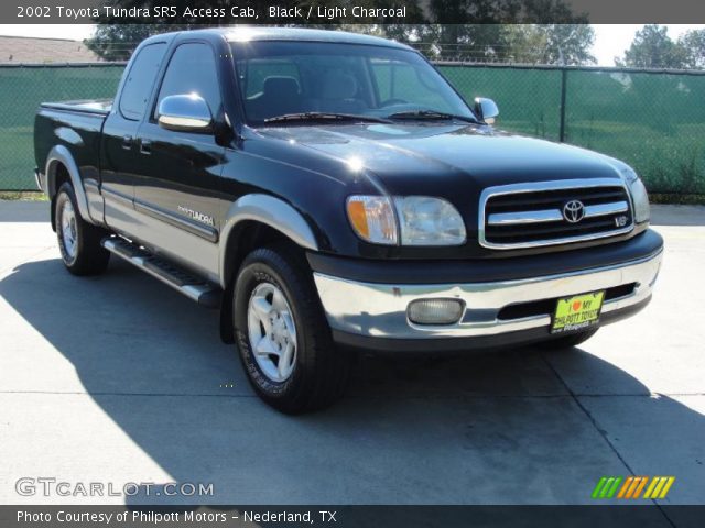 2002 Toyota Tundra SR5 Access Cab in Black