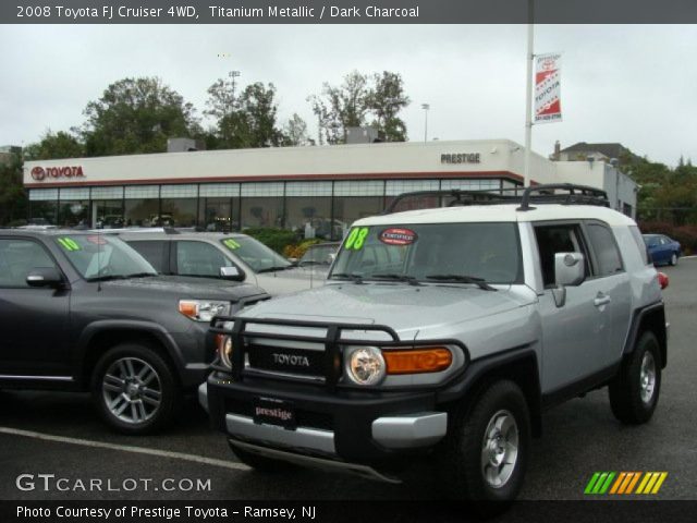 2008 Toyota FJ Cruiser 4WD in Titanium Metallic