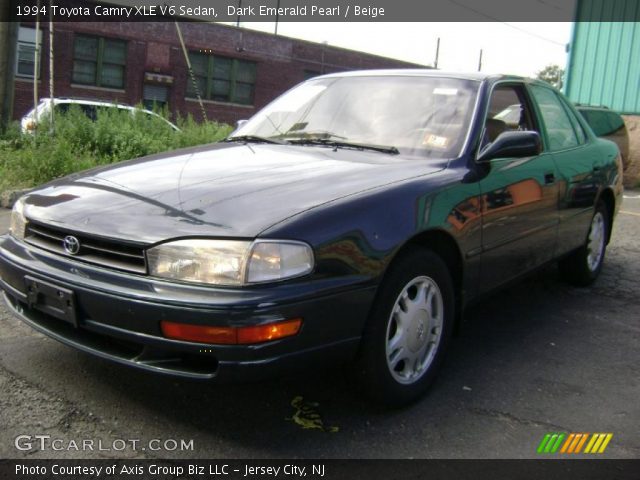 1994 Toyota Camry XLE V6 Sedan in Dark Emerald Pearl