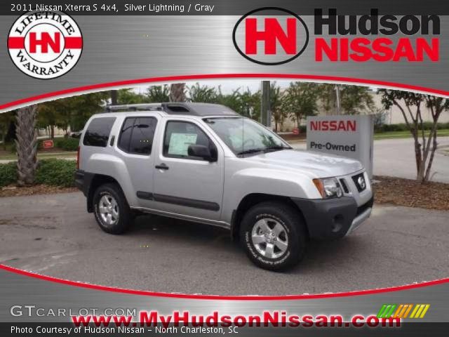 2011 Nissan Xterra S 4x4 in Silver Lightning