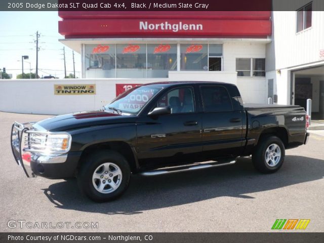 2005 Dodge Dakota SLT Quad Cab 4x4 in Black