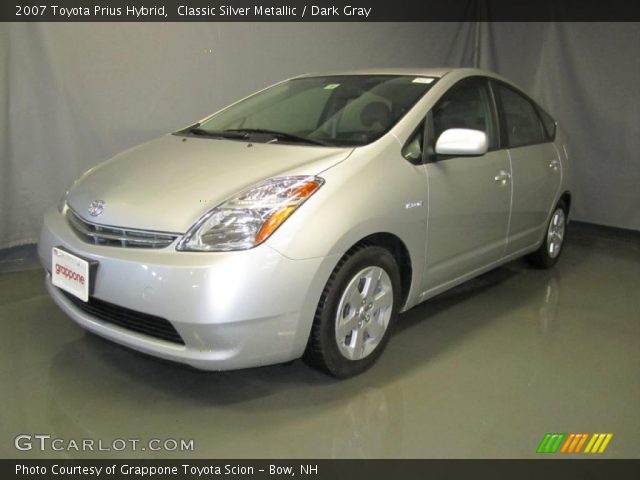 2007 Toyota Prius Hybrid in Classic Silver Metallic