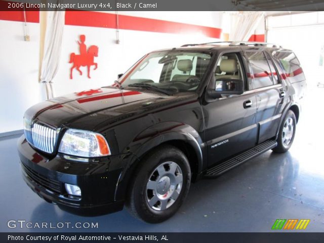 2006 Lincoln Navigator Luxury 4x4 in Black