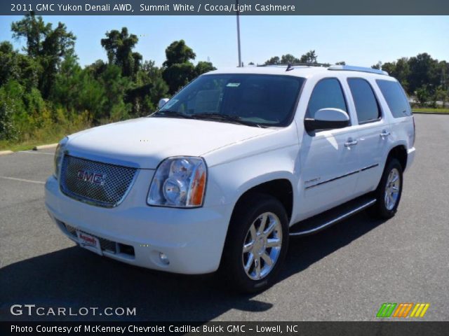 2011 GMC Yukon Denali AWD in Summit White