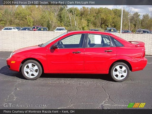 2006 Ford Focus ZX4 SES Sedan in Infra-Red