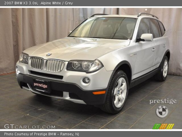 2007 BMW X3 3.0si in Alpine White
