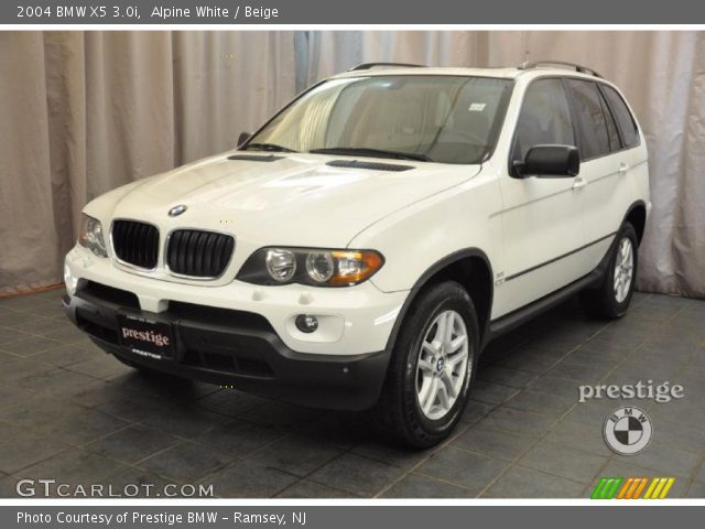 2004 BMW X5 3.0i in Alpine White