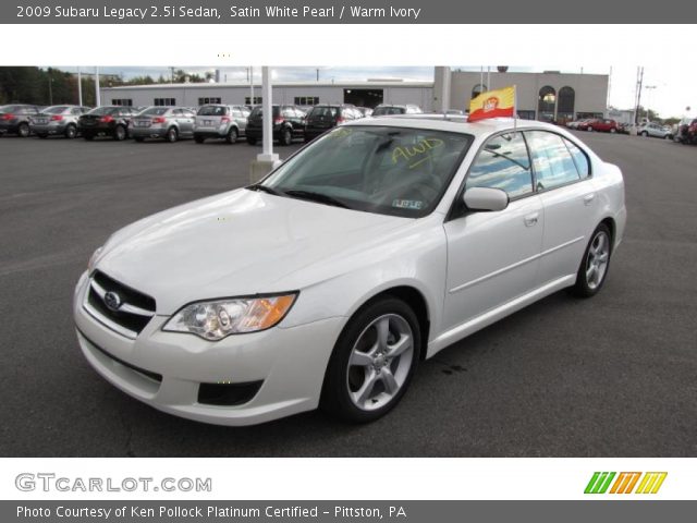 2009 Subaru Legacy 2.5i Sedan in Satin White Pearl