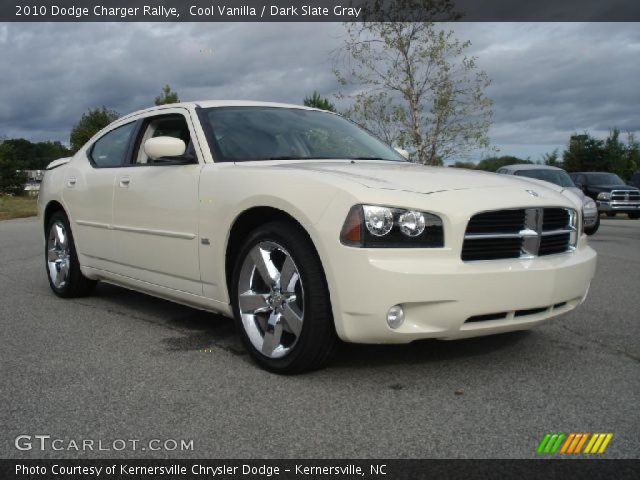2010 Dodge Charger Rallye in Cool Vanilla