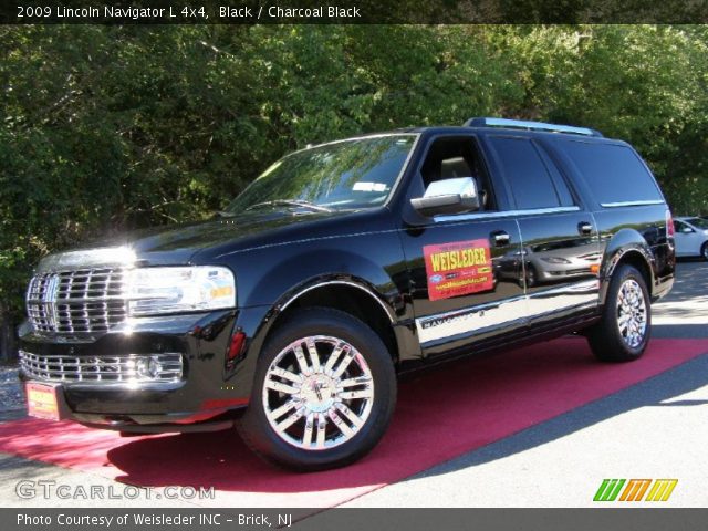 2009 Lincoln Navigator L 4x4 in Black