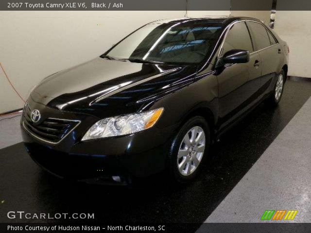 2007 Toyota Camry XLE V6 in Black