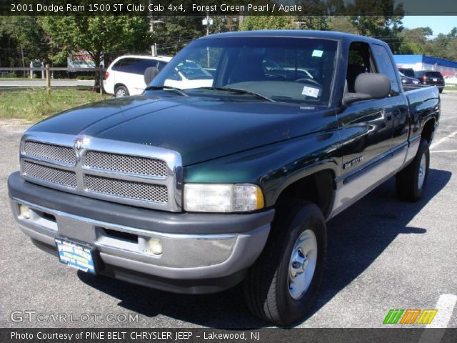 2001 Dodge Ram 1500 ST Club Cab 4x4 in Forest Green Pearl