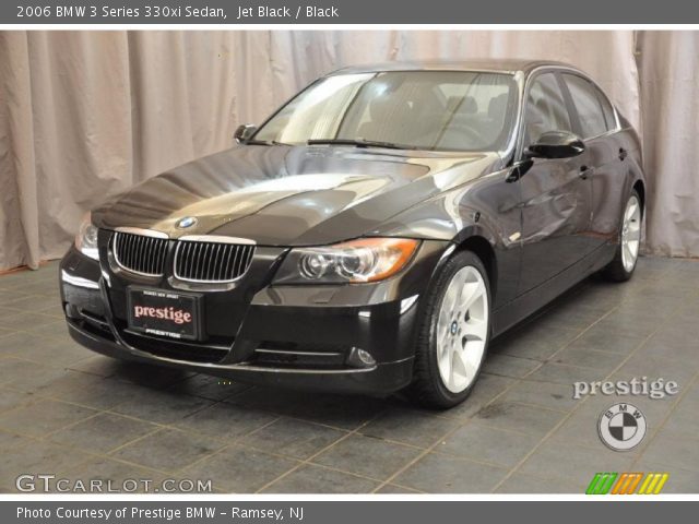 2006 BMW 3 Series 330xi Sedan in Jet Black