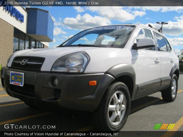 2005 Hyundai Tucson GLS V6 4WD in Nordic White