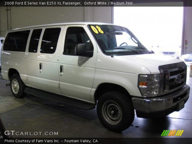 2008 Ford E Series Van E150 XL Passenger in Oxford White