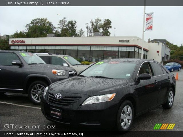 2009 Toyota Camry LE in Black