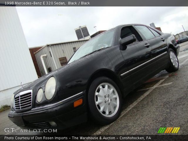 1998 Mercedes-Benz E 320 Sedan in Black