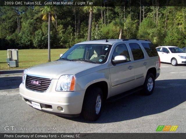 2009 GMC Yukon SLE in Gold Mist Metallic