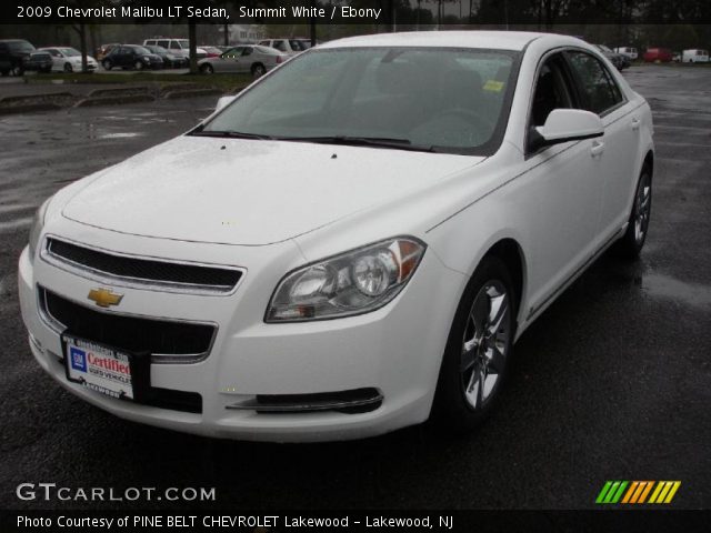 2009 Chevrolet Malibu LT Sedan in Summit White