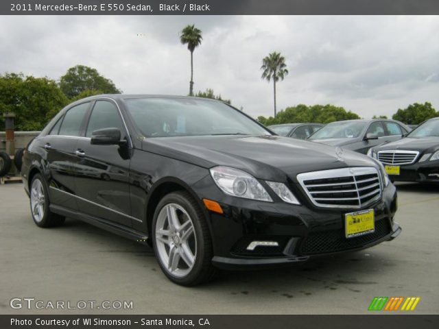 2011 Mercedes-Benz E 550 Sedan in Black