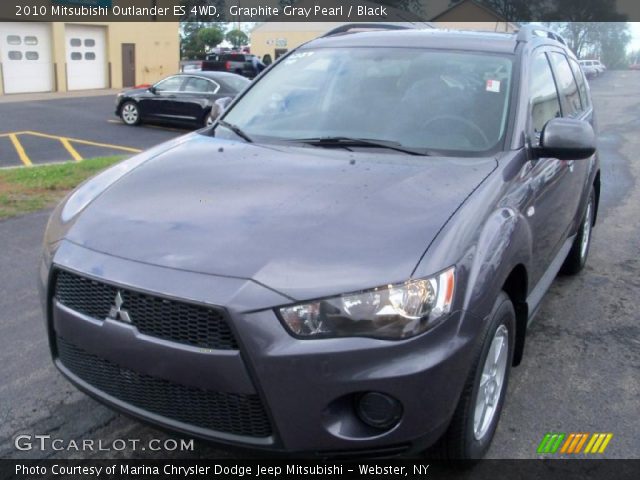 2010 Mitsubishi Outlander ES 4WD in Graphite Gray Pearl