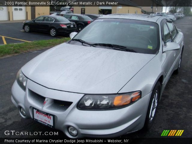 2001 Pontiac Bonneville SLE in Galaxy Silver Metallic