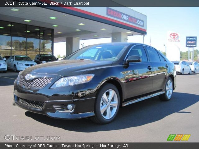 2011 Toyota Camry SE in Black