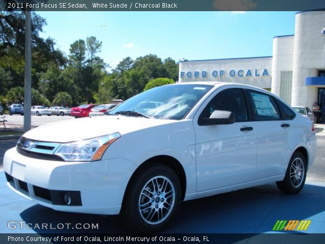 2011 Ford Focus SE Sedan in White Suede