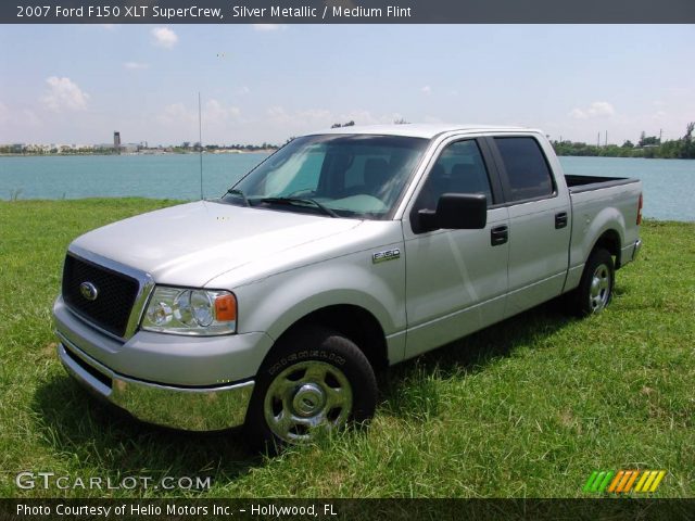 2007 Ford F150 XLT SuperCrew in Silver Metallic