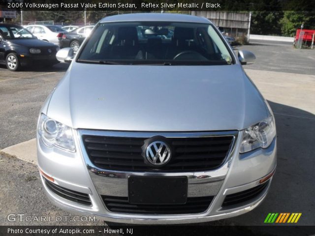 2006 Volkswagen Passat Value Edtion Sedan in Reflex Silver Metallic