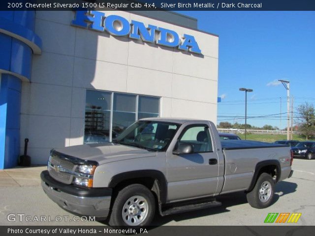 2005 Chevrolet Silverado 1500 LS Regular Cab 4x4 in Silver Birch Metallic