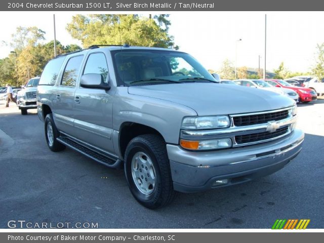 2004 Chevrolet Suburban 1500 LT in Silver Birch Metallic