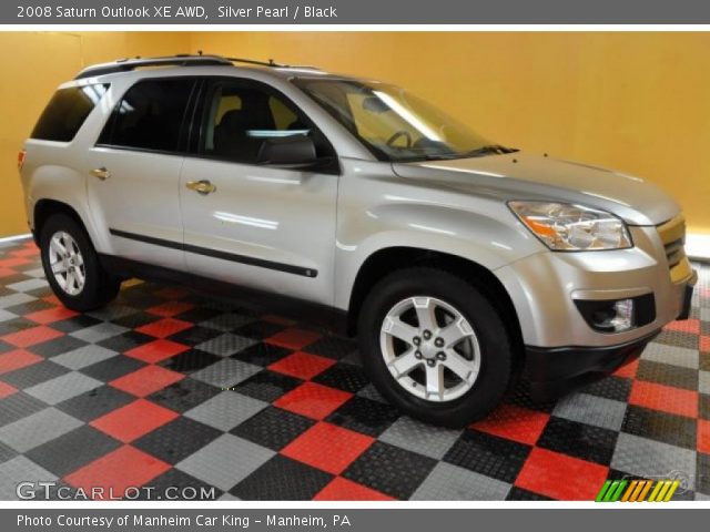2008 Saturn Outlook XE AWD in Silver Pearl