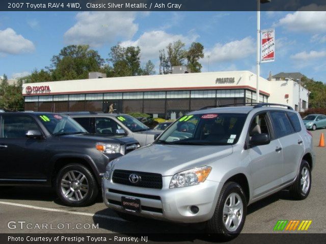 2007 Toyota RAV4 4WD in Classic Silver Metallic