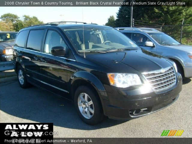 2008 Chrysler Town & Country Touring in Brilliant Black Crystal Pearlcoat