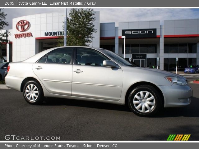 2005 Toyota Camry LE in Lunar Mist Metallic